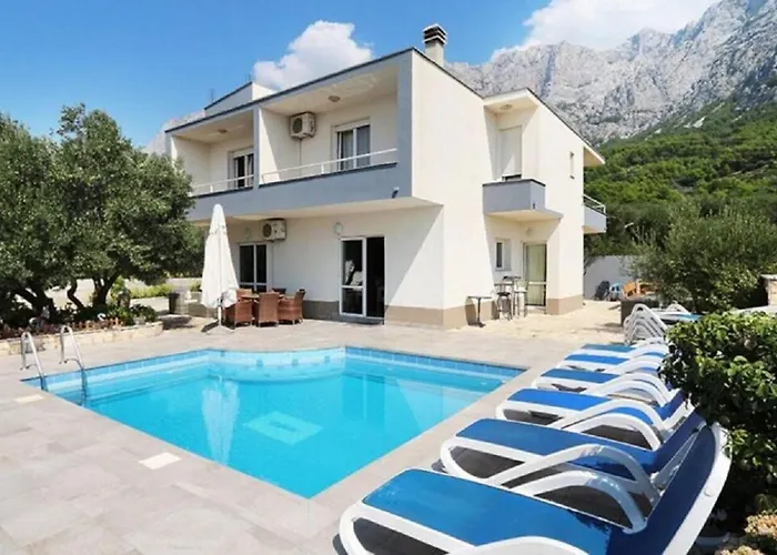 Holiday Home Sandra - With Pool